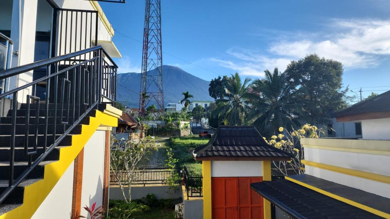 Pool Villa Saung Suluh Purwokerto Extérieur photo